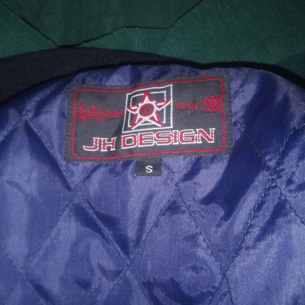 Jacket - Picture 3 of 7